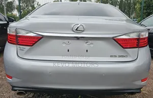 Lexus ES 2015 Silver