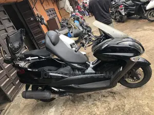 Yamaha Majesty 2017 White