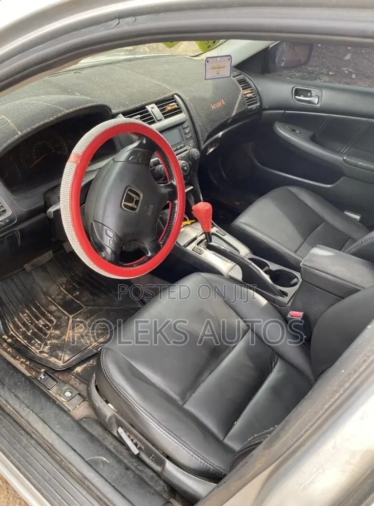 Honda Accord Automatic 2004 Silver
