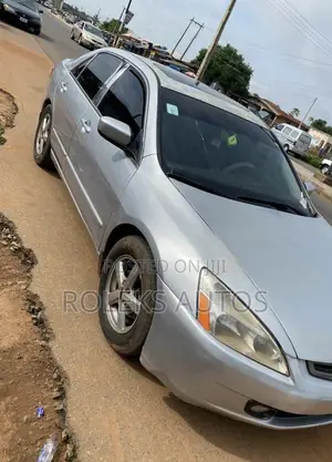 Honda Accord Automatic 2004 Silver