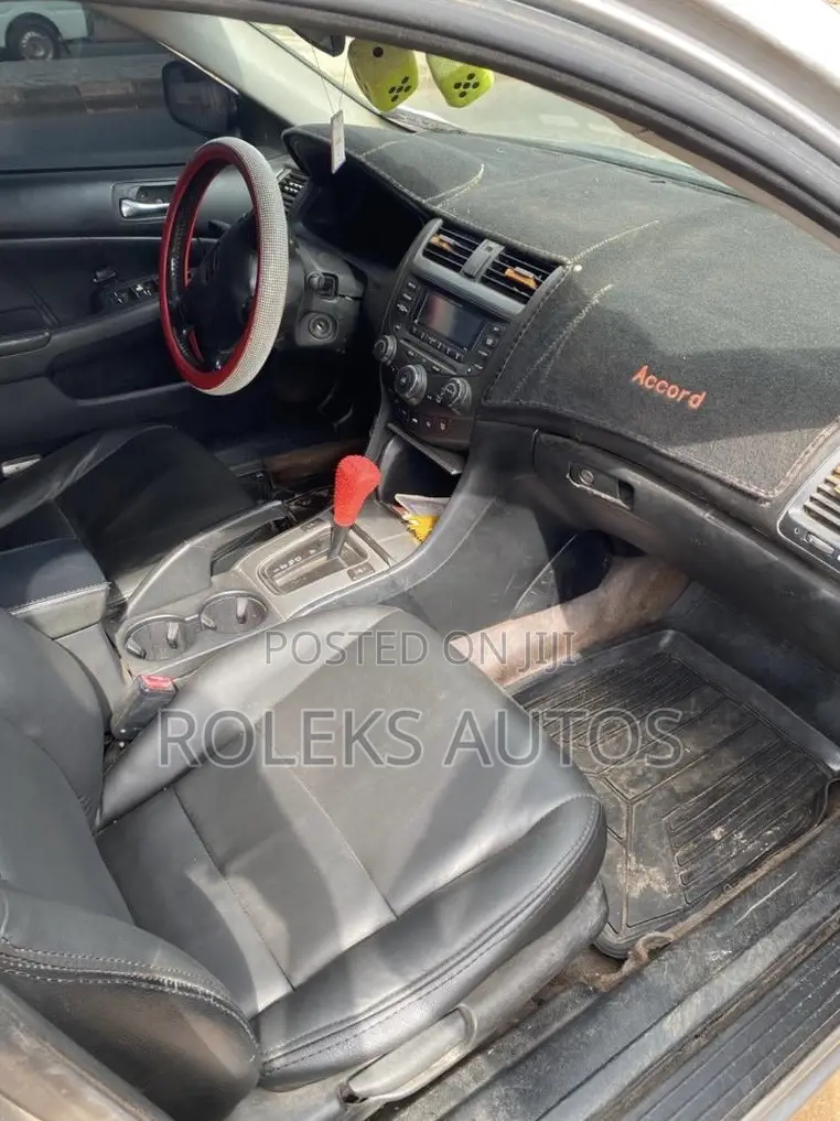 Honda Accord Automatic 2004 Silver