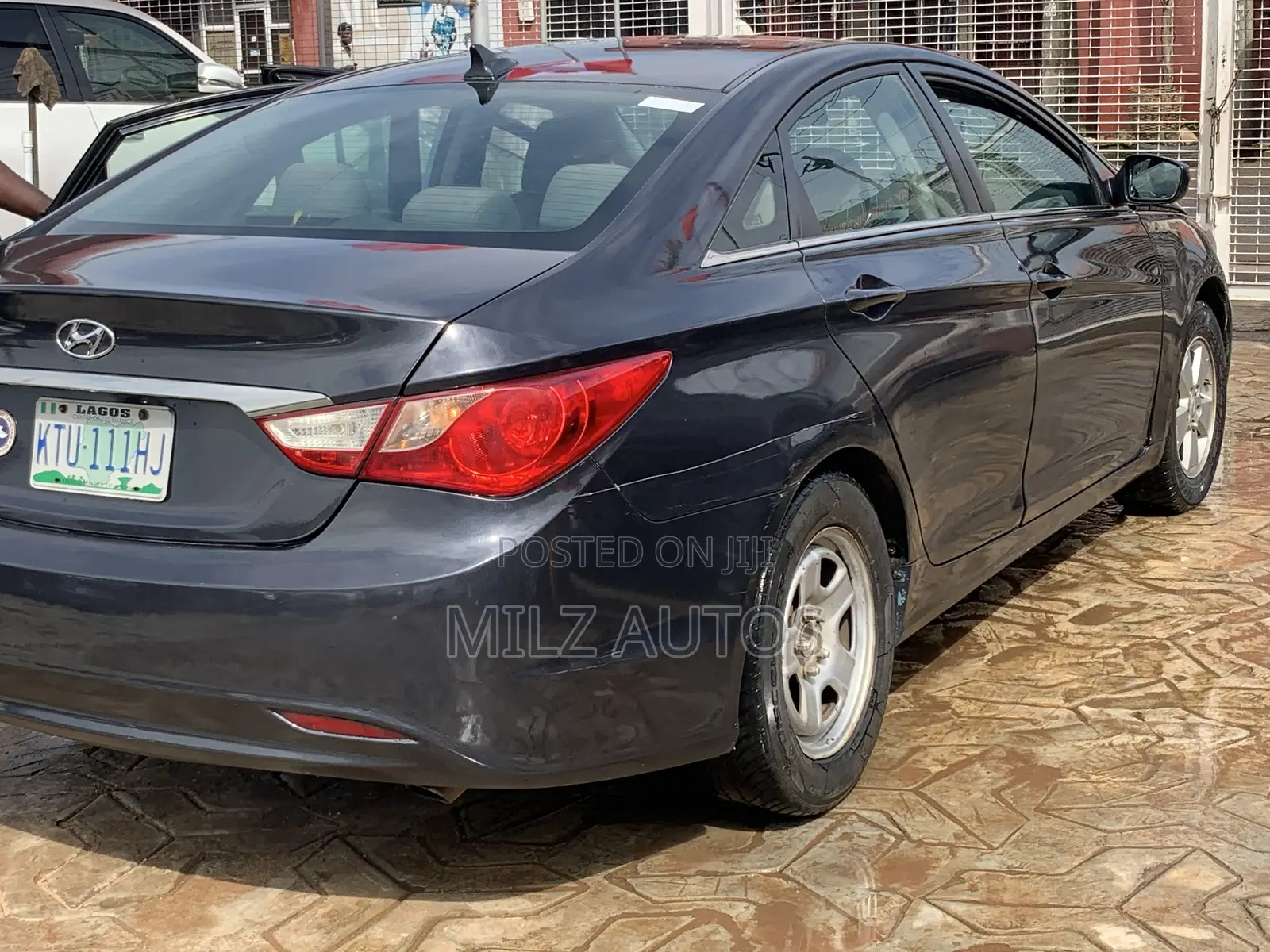 Hyundai Sonata 2011 Blue