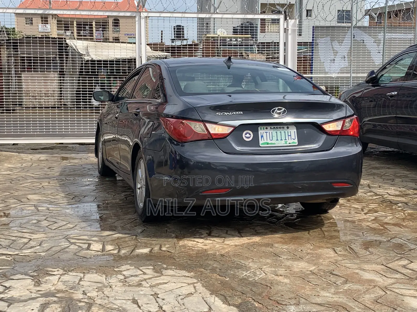 Hyundai Sonata 2011 Blue