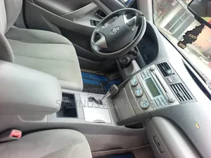 Toyota Camry LE 4dr Sedan (2.4L 4cyl 5A) 2008 Blue