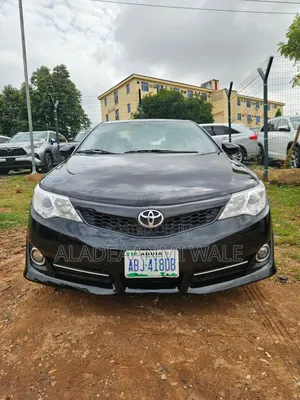 Toyota Camry SE 4dr Sedan (2.5L 4cyl 6A) 2013 Black