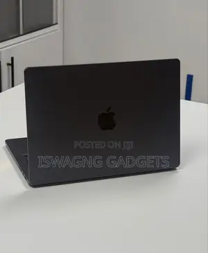 Laptop Apple MacBook Pro 2024 M4 Max 36GB Apple M4 Max SSD 4T