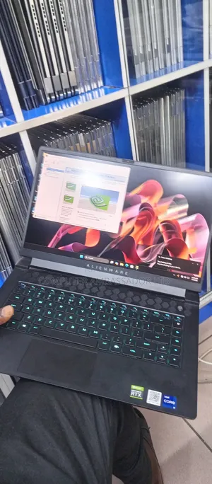 Laptop Dell Allenware M15 R5 16GB Intel Core i7 SSD 1T