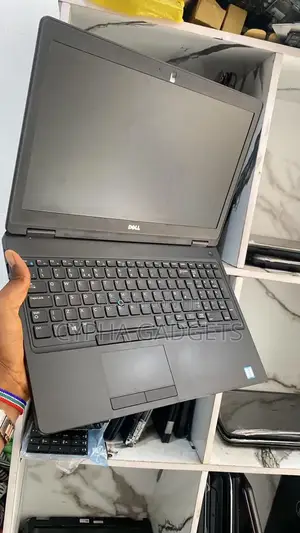 Laptop Dell Latitude 7400 8GB Intel Core i7 SSD 256GB