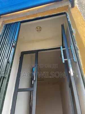 Spacious Shop in Tunga Maje