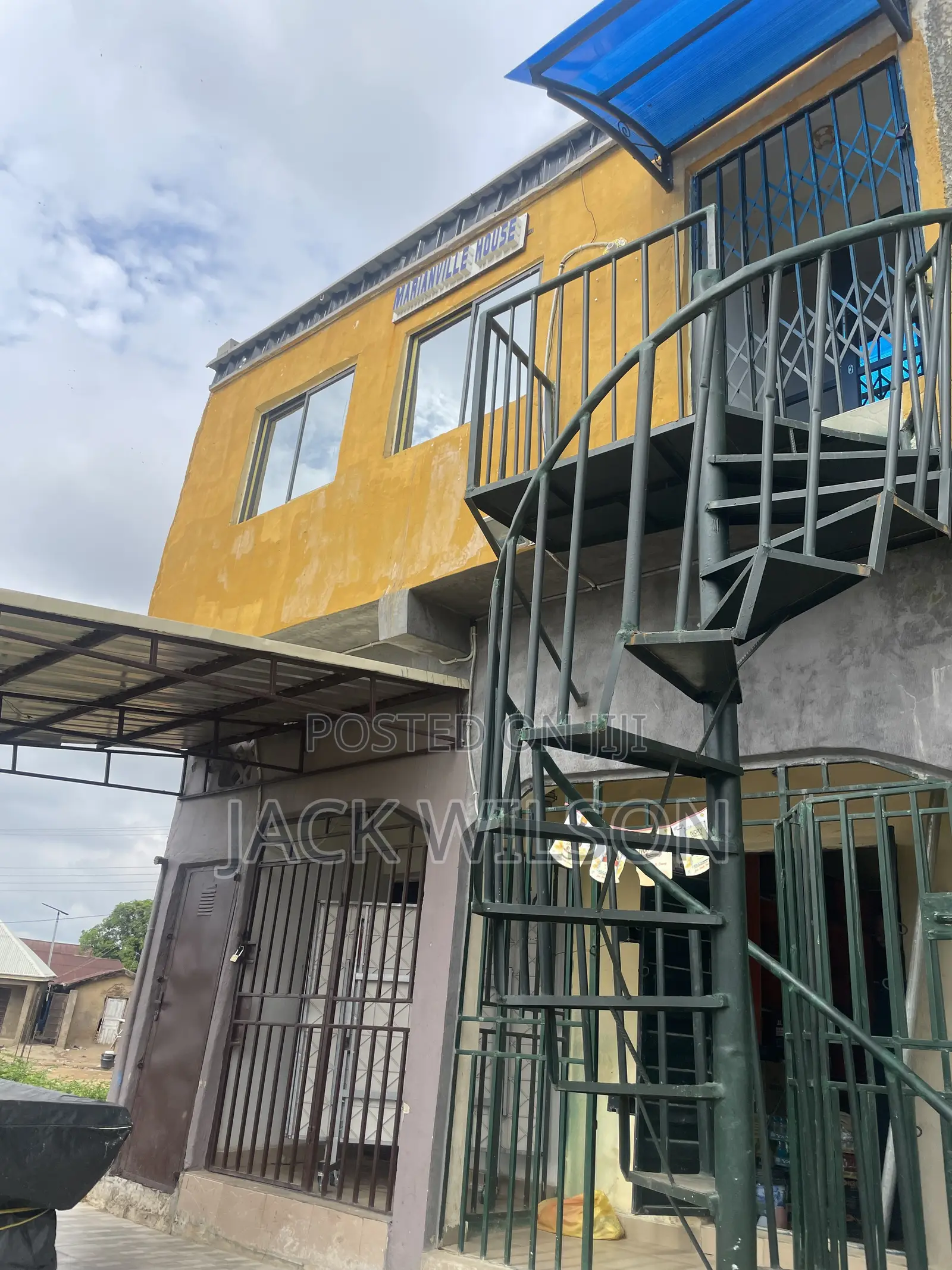 Spacious Shop in Tunga Maje