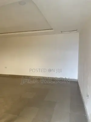 Spacious Shop in Tunga Maje