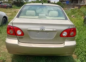Toyota Corolla LE 2007 Gold