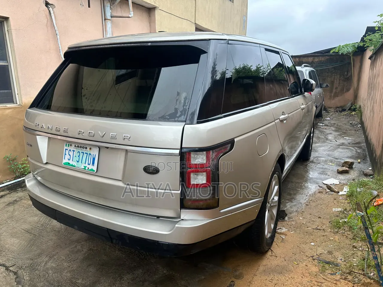 Land Rover Range Rover 2014 Gold