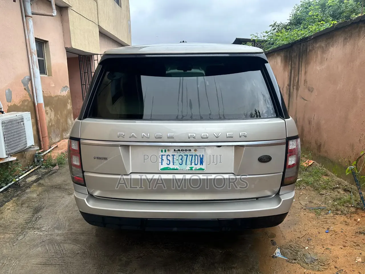 Land Rover Range Rover 2014 Gold