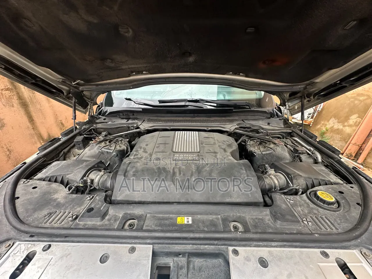 Land Rover Range Rover 2014 Gold