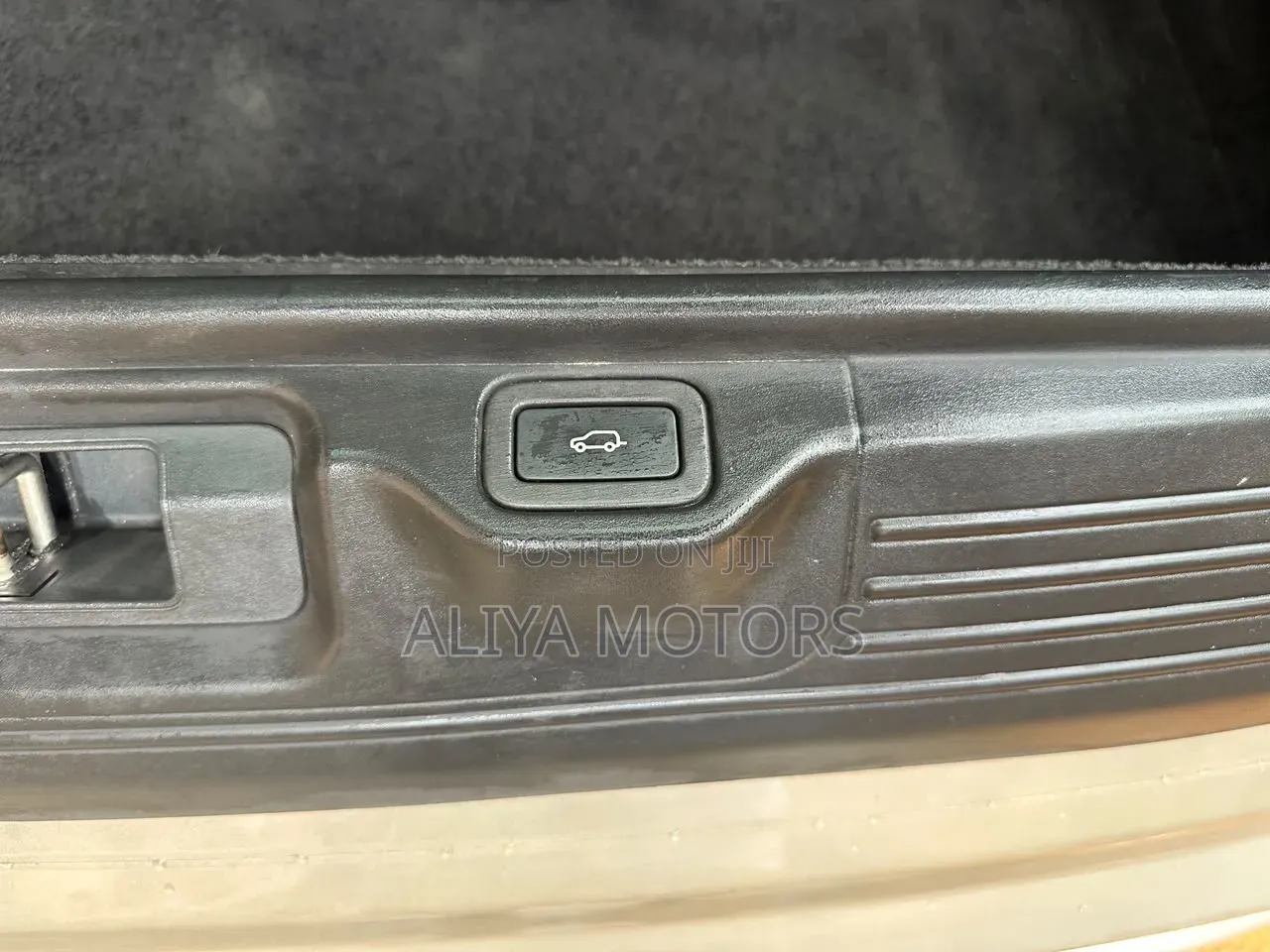 Land Rover Range Rover 2014 Gold