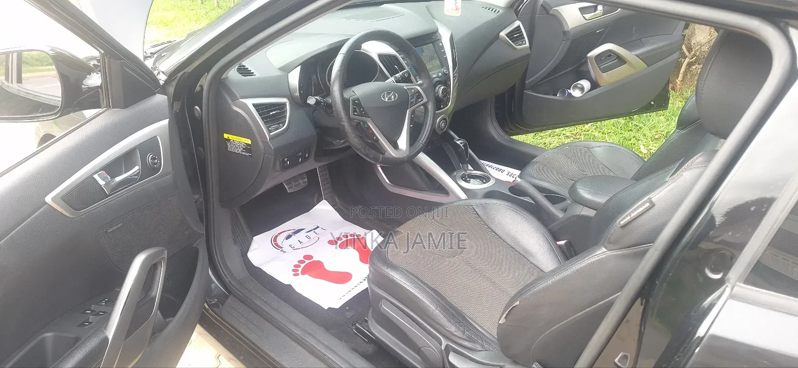 Hyundai Veloster Automatic 2012 Black