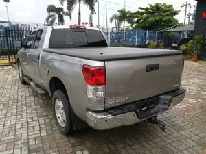 Toyota Tundra 2008 Gray