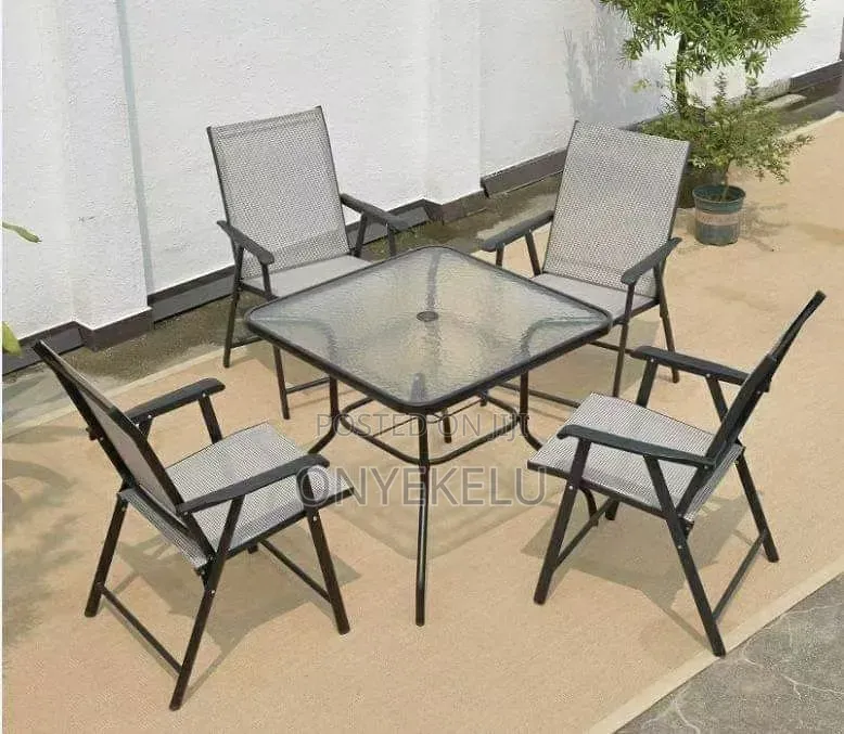 4 Seaters Simply Dining