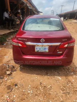 Nissan Sentra 2012 Red