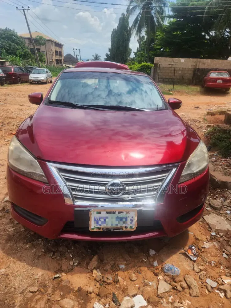 Nissan Sentra 2012 Red