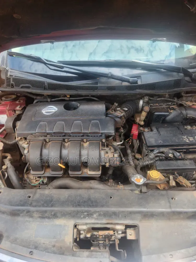 Nissan Sentra 2012 Red