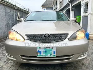 Toyota Camry 2003 Gold