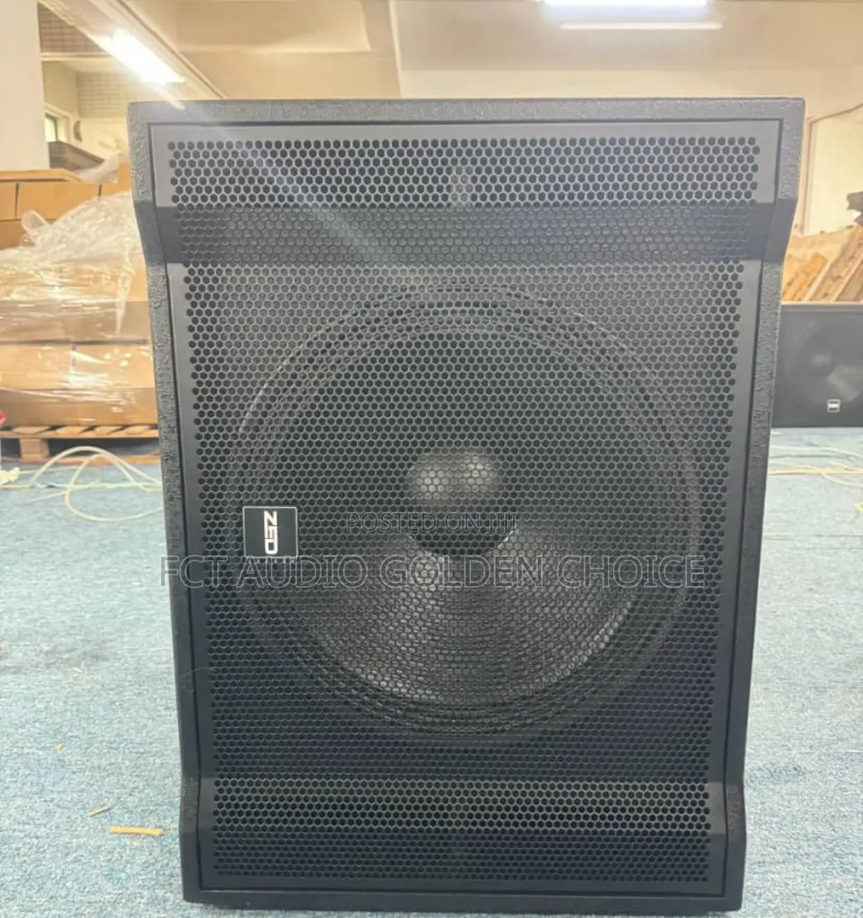 Zed Single Sub 18 Inches