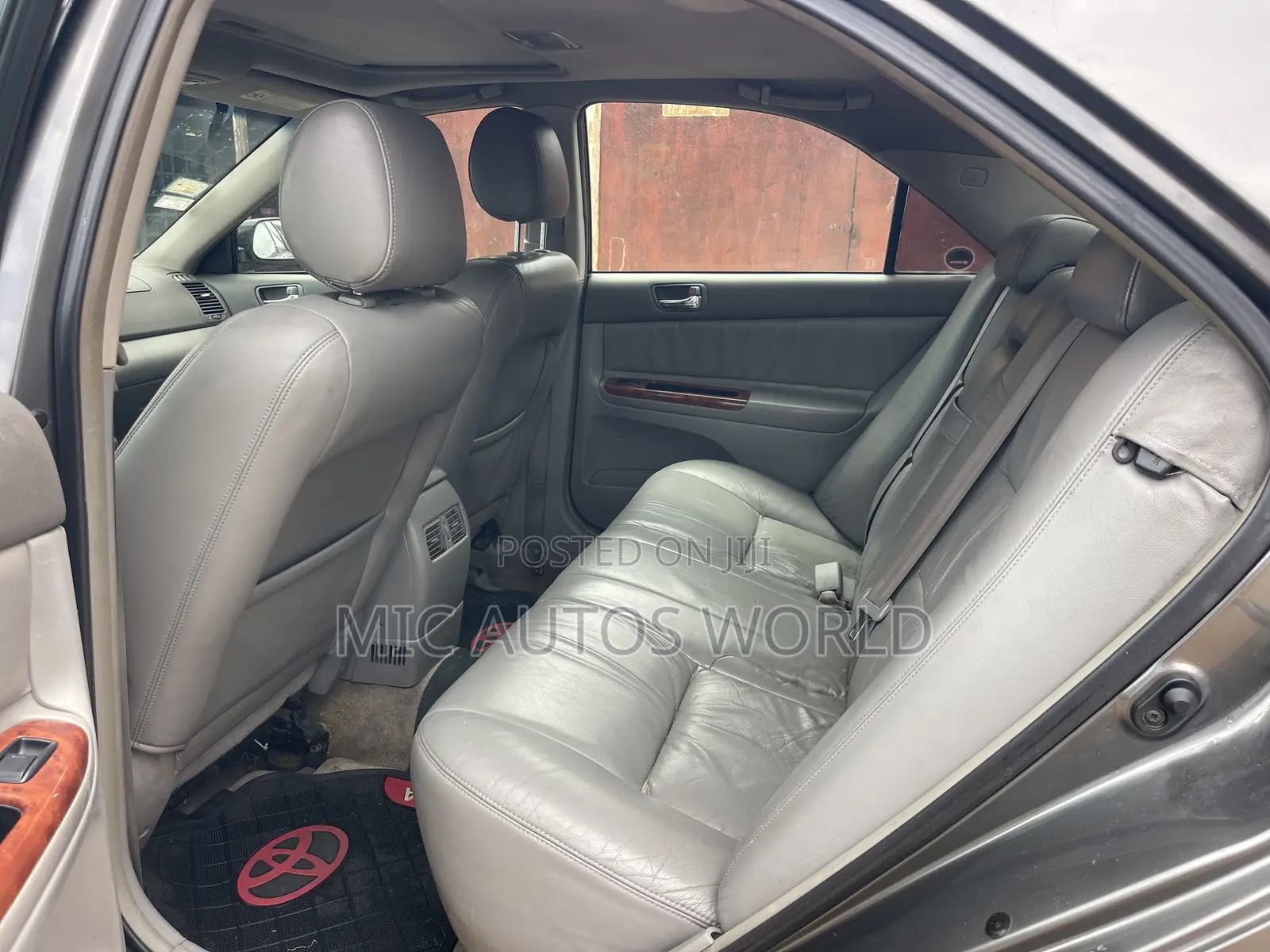 Toyota Camry 2004 Gray