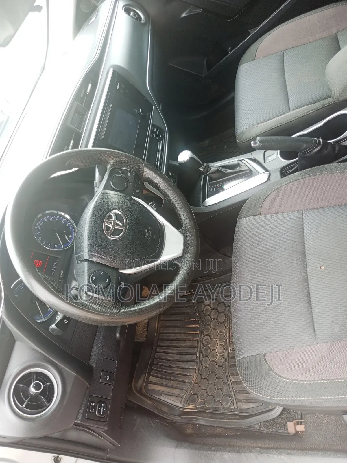 Toyota Corolla 2017 Silver