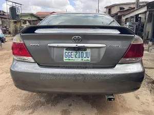 Toyota Camry 2004 Gray