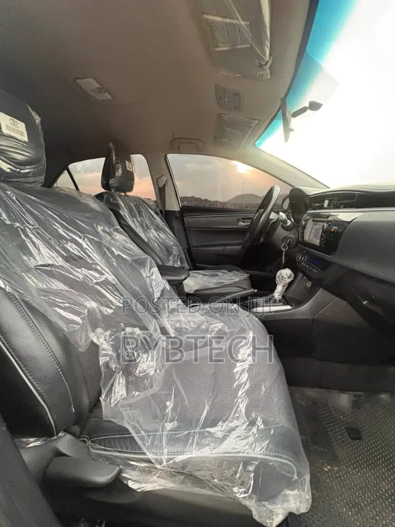 Toyota Corolla 2015 White
