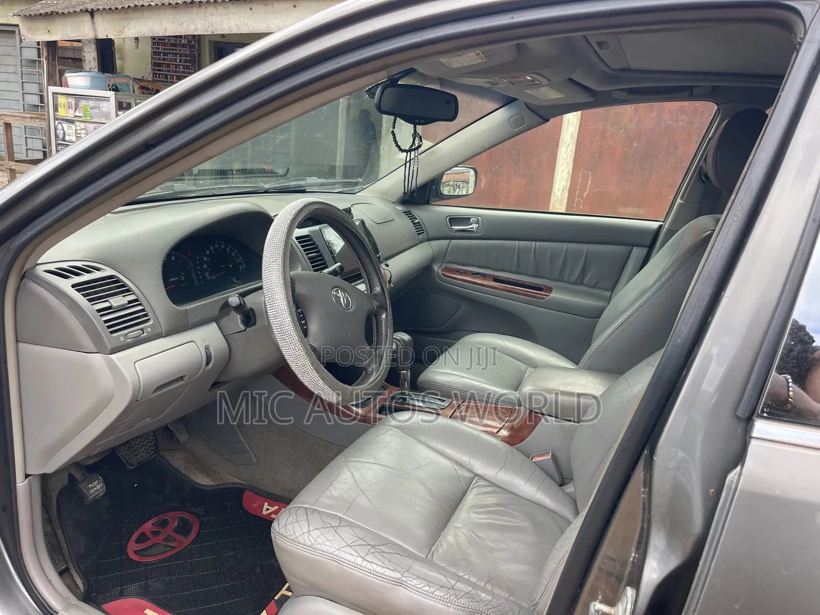 Toyota Camry 2004 Gray