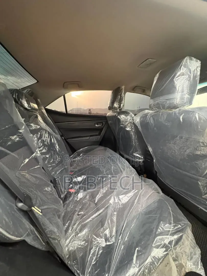 Toyota Corolla 2015 White