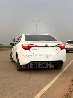 Toyota Corolla 2015 White