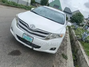 Toyota Venza 2009 White
