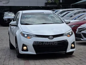 Toyota Corolla 2015 White