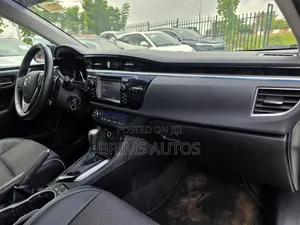 Toyota Corolla 2015 White