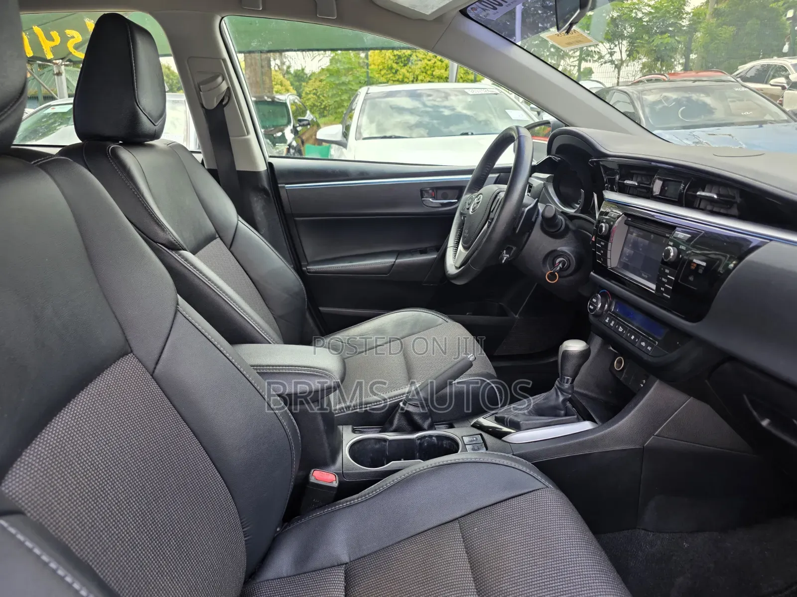 Toyota Corolla 2015 White