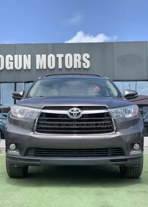 Toyota Highlander Limited Platinum 4dr SUV AWD (3.5L 6cyl 6A) 2015 Gray
