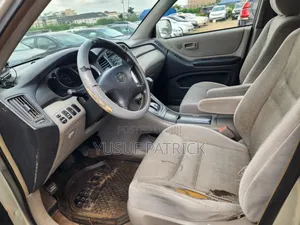 Toyota Highlander 2004 Silver