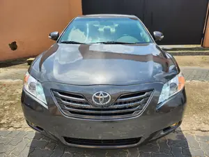 Toyota Camry LE 4dr Sedan (2.4L 4cyl 5A) 2008