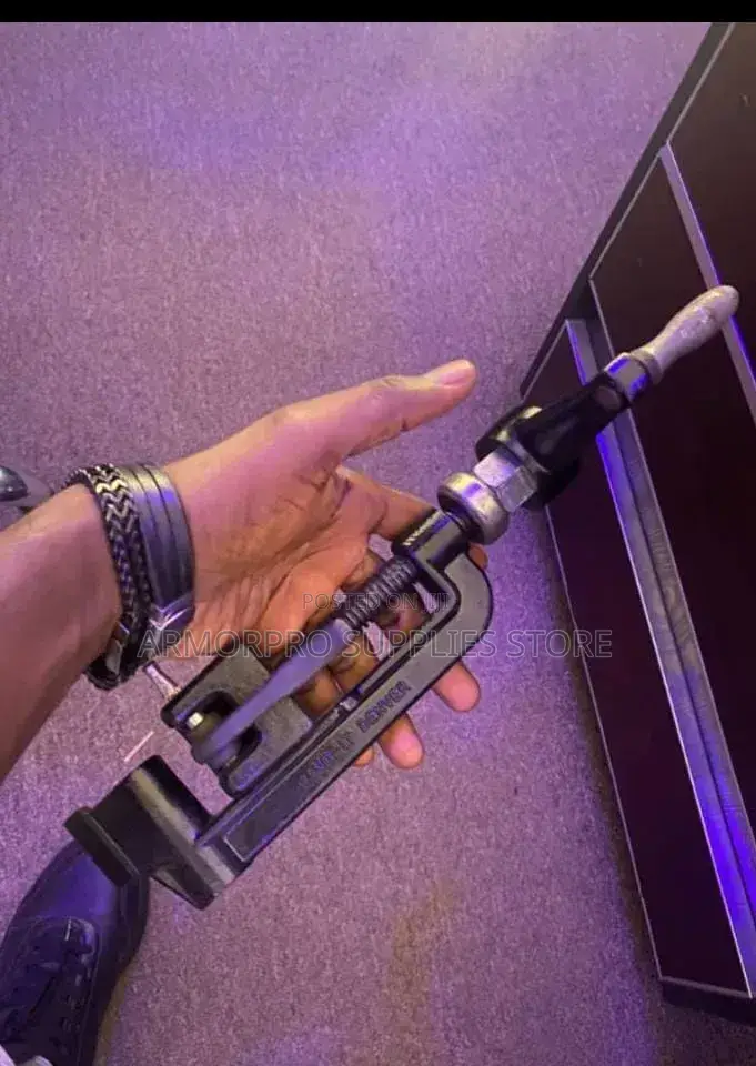 Hydraulic Hose Barb Insertion Tool