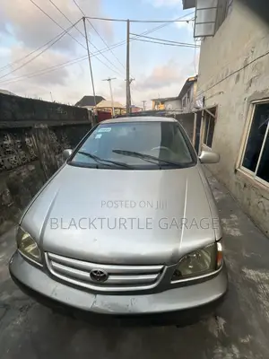 Toyota Sienna 2003 Brown