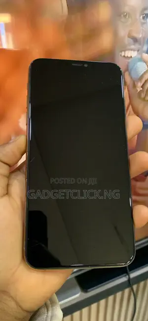 Apple iPhone 11 Pro Max 64 GB Gold