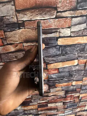 Apple iPhone 11 64 GB Black