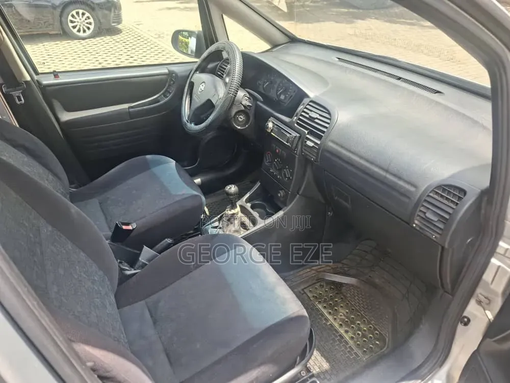Opel Zafira 2004 Silver