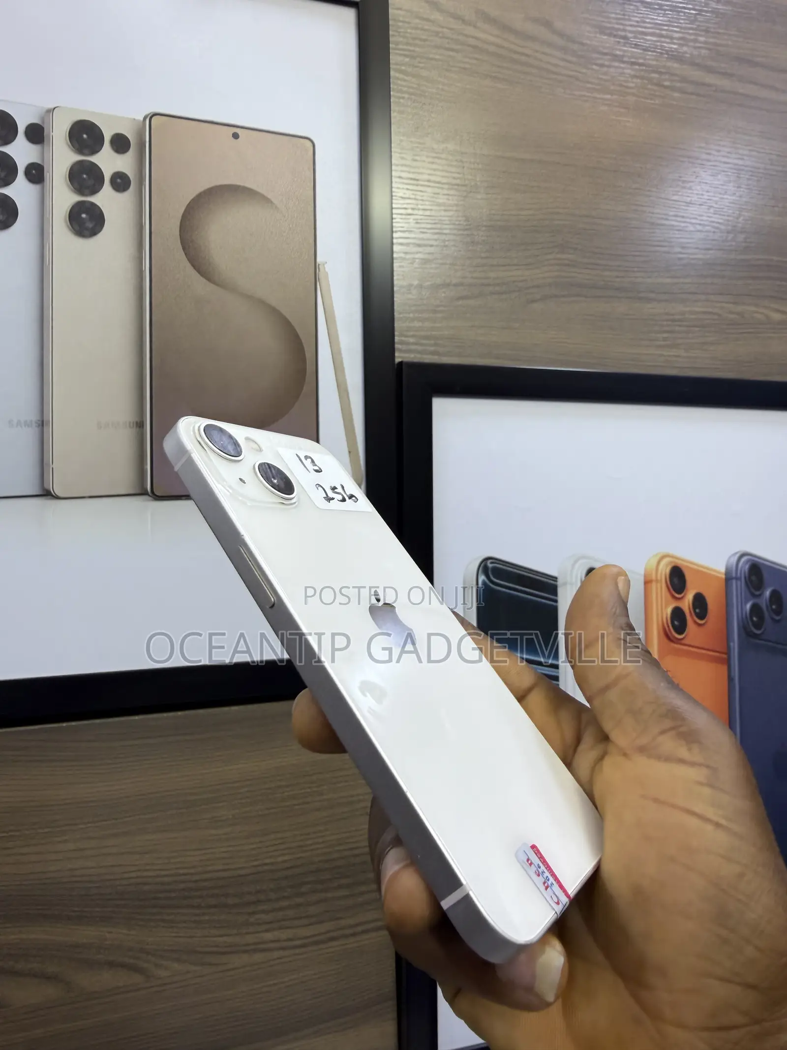 Apple iPhone 13 256 GB White