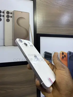 Apple iPhone 13 256 GB White