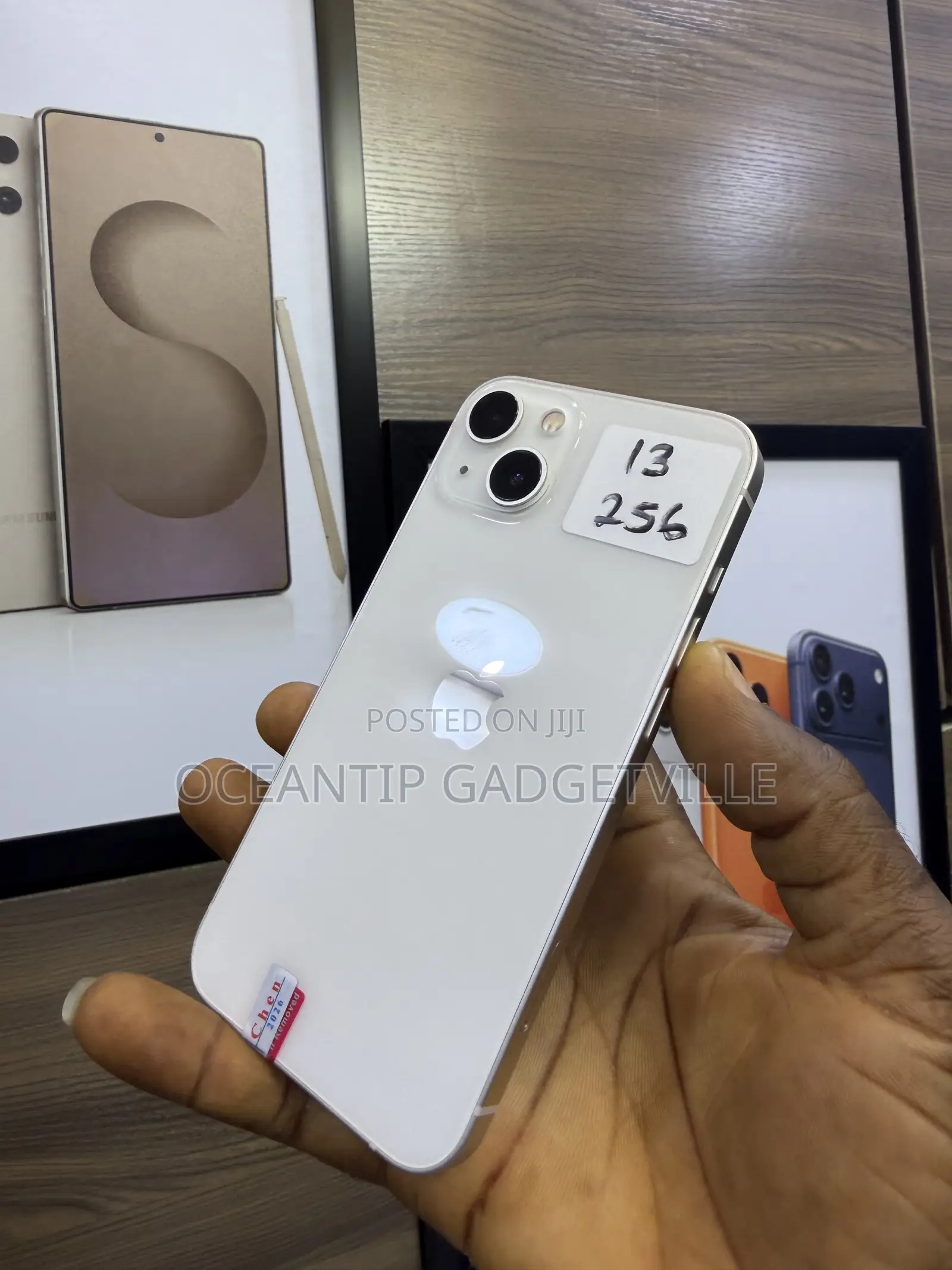 Apple iPhone 13 256 GB White